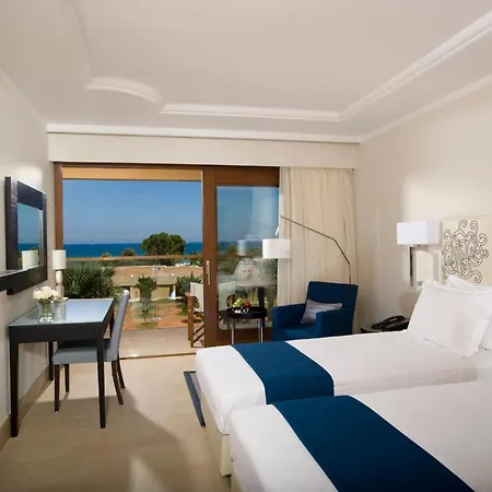 Hotel Kernos &